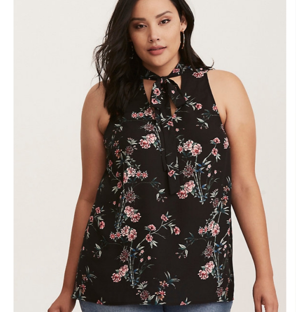 Torrid Black Floral Neck Tie Blouse EUC